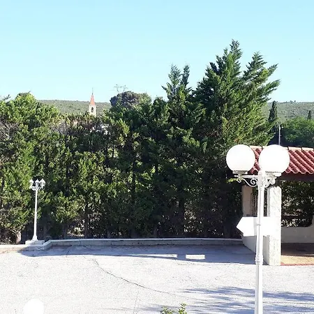 Castel Saint Anne Ле-Кастелле