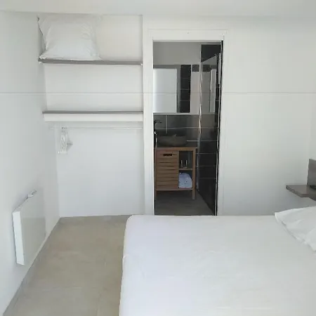 Castel Saint Anne Otel 3*